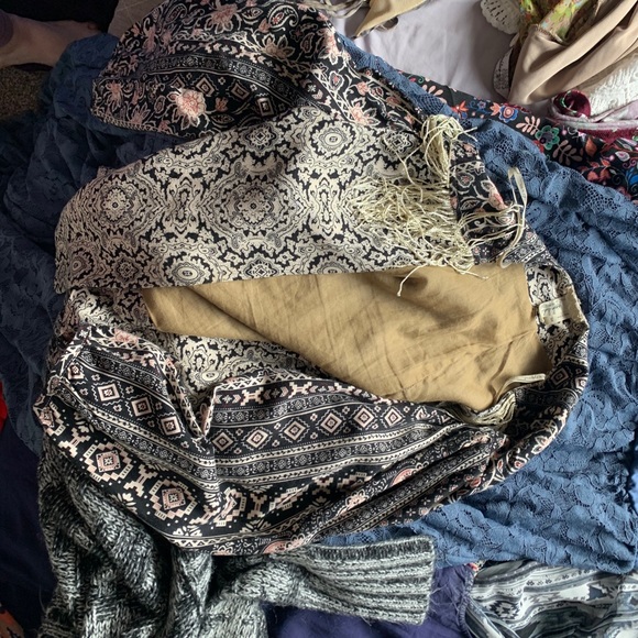 Clothing bundle! - Picture 6 of 16